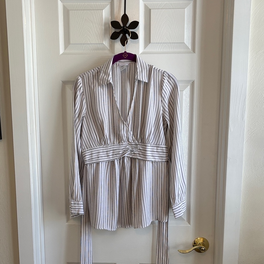 Oh Baby by Motherhood White and Gray Striped Blouse Wrap Round Back Tie Sz Med